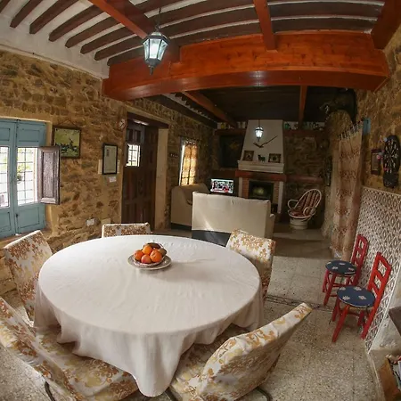 Cortijo De Don Victor مْبيرا